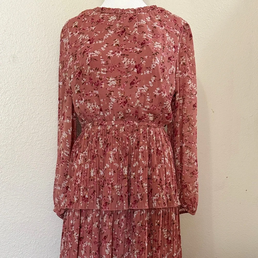 Rust Floral Tiered Long-Sleeve Maxi Dress - Picture 3 of 10